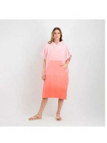 Poncho de toalla rosado mujer